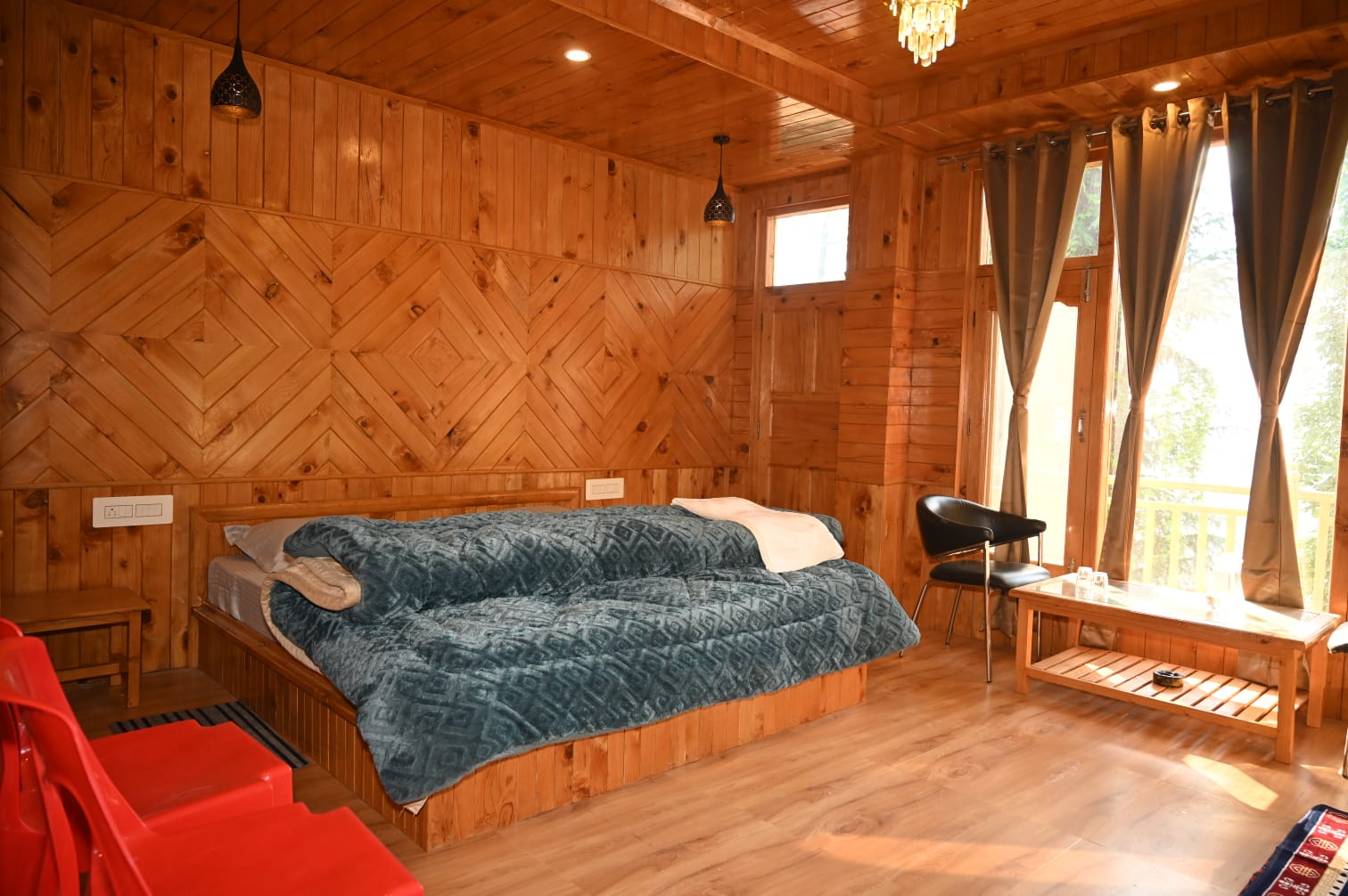 River-View Master Suite